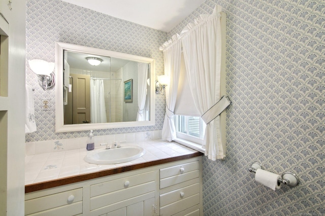 66 Artillery Rd, Middlebury, CT 06762 - full bathroom with vanity and wallpapered walls