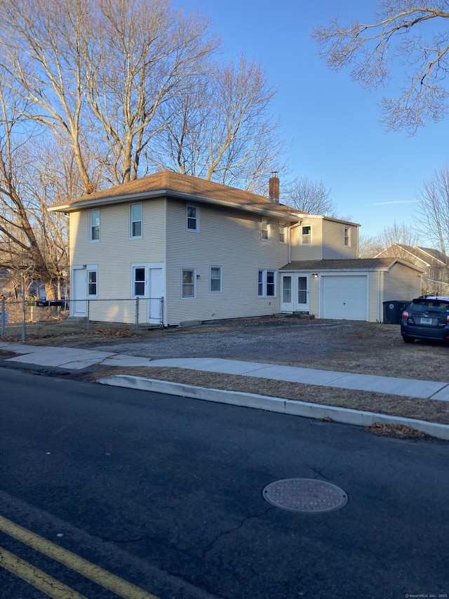 view of front facade with a garage