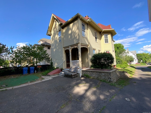 view of front of home with a porch