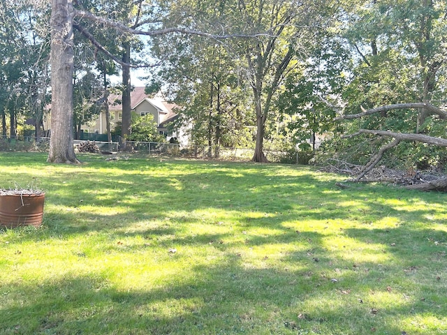 14 8th St, Newington, CT 06111 - view of yard with fence