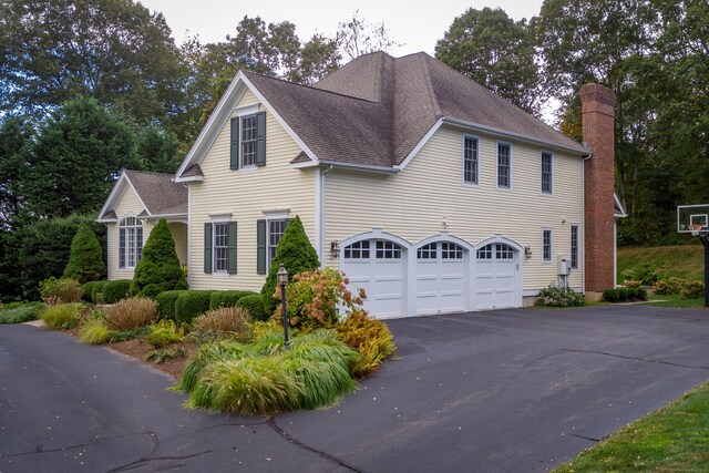 view of front of house featuring a garage