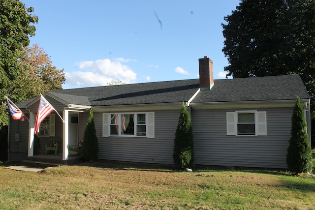 view of front of house with a front yard