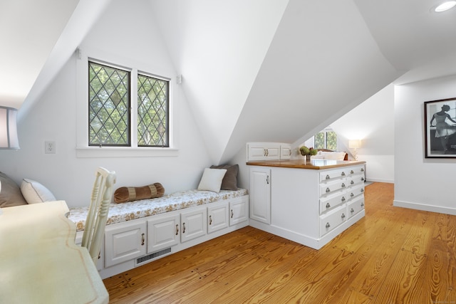 6 Tantummaheag Rd, Old Lyme, CT 06371 - bedroom featuring vaulted ceiling, light wood-style floors, and recessed lighting