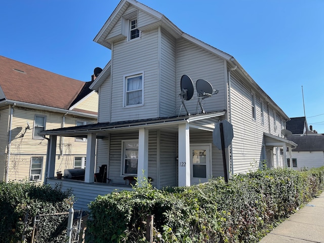 front of property featuring a porch