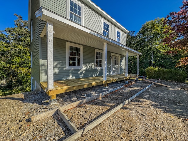 view of front of home featuring covered porch