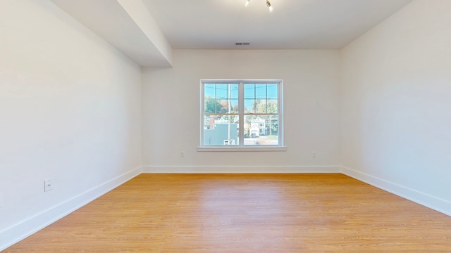 empty room featuring light hardwood / wood-style flooring