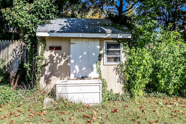 view of outbuilding