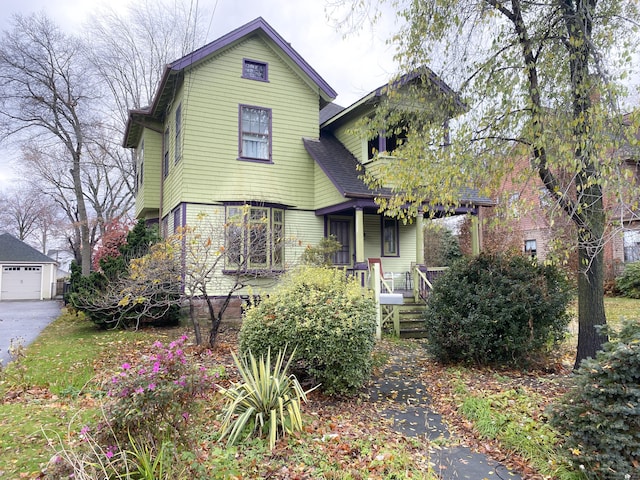 view of front of home with covered porch