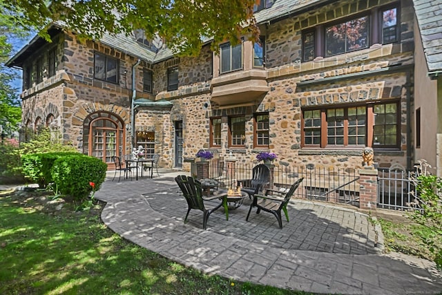 6 Prospect Ct, Hamden, CT 06517 - view of patio with a fire pit