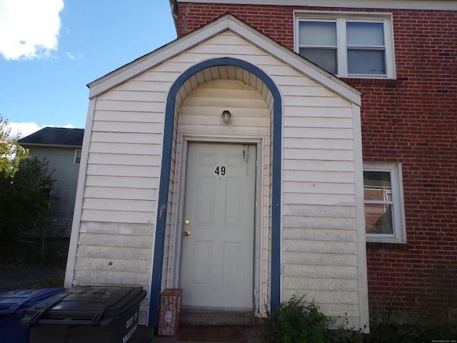 view of property entrance