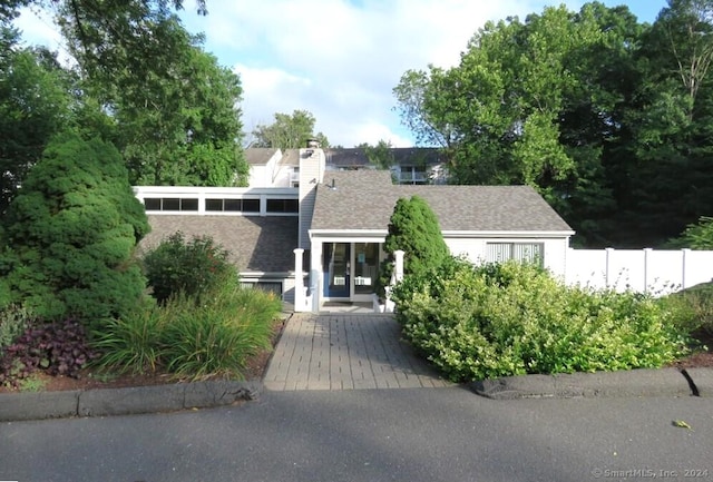 view of front of house