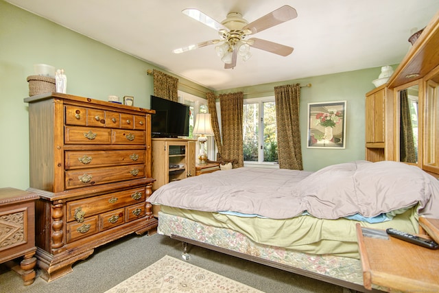 bedroom with carpet flooring and ceiling fan