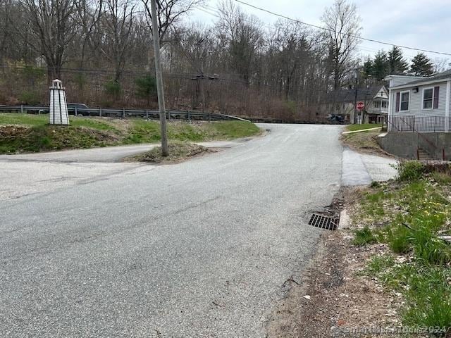 20 Bates Ave, Putnam, CT 06260