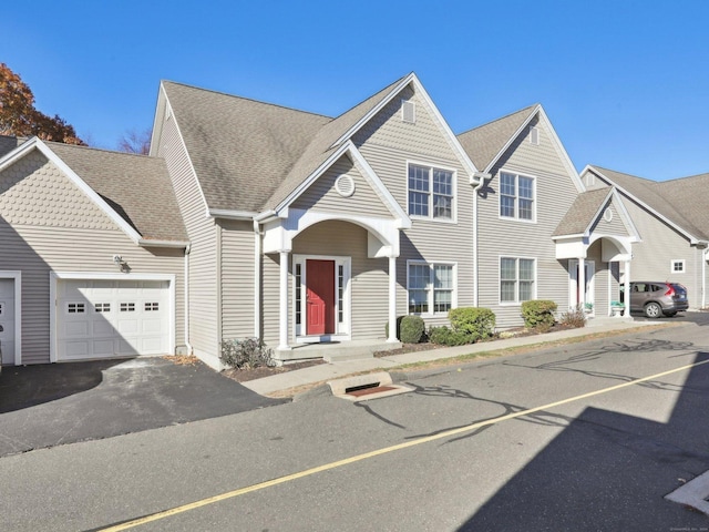 view of front facade featuring a garage