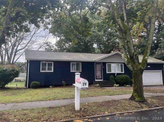 29 Mountain Top Ln, New Haven, CT 06513 - ranch-style house featuring an attached garage and a front lawn