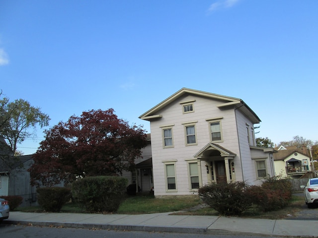 view of front of house