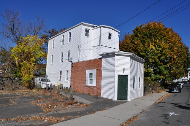 view of side of home