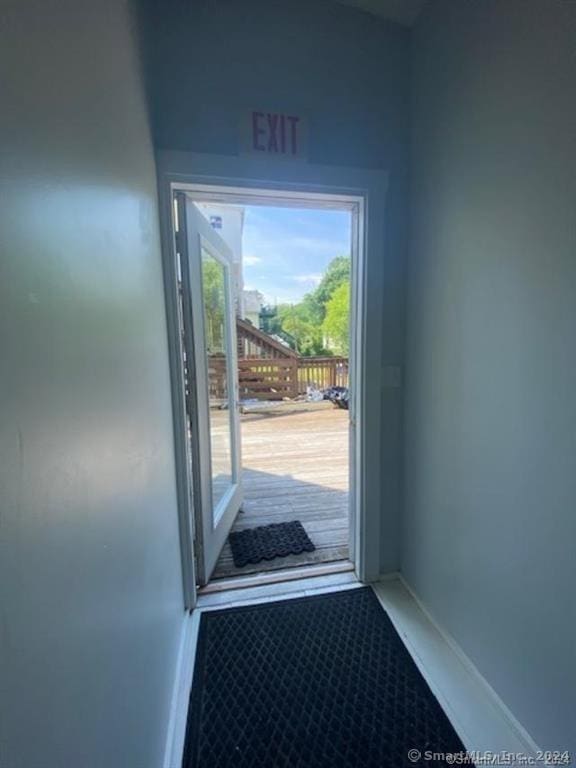 22-26 Hunters Ave, Norwich, CT 06380 - doorway with baseboards
