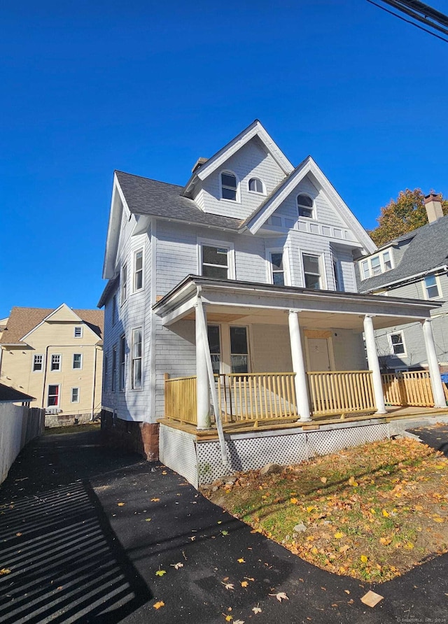 view of front of home featuring covered porch