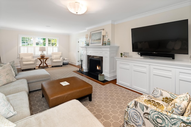 living room featuring crown molding