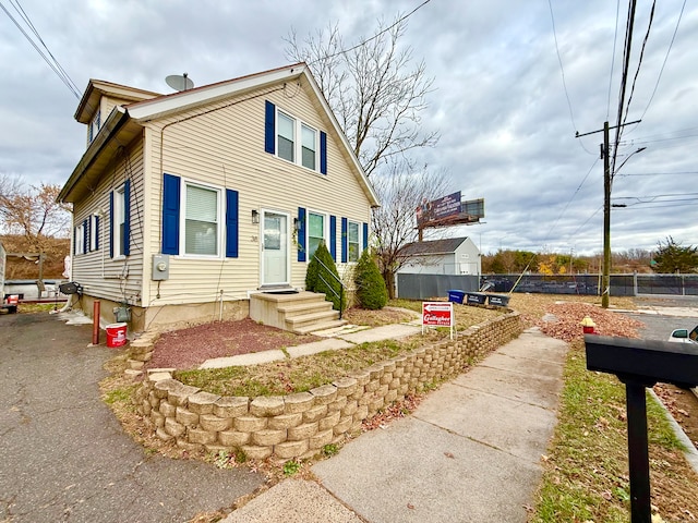 view of front of house