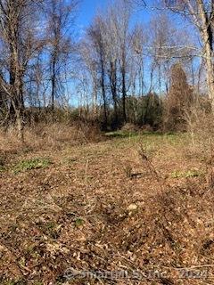 11 Cheney Rd, Pomfret, CT 06259
