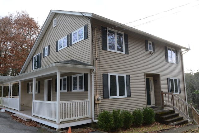 view of front of home featuring covered porch