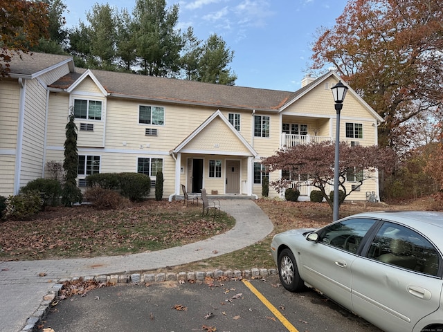 view of front facade with covered porch