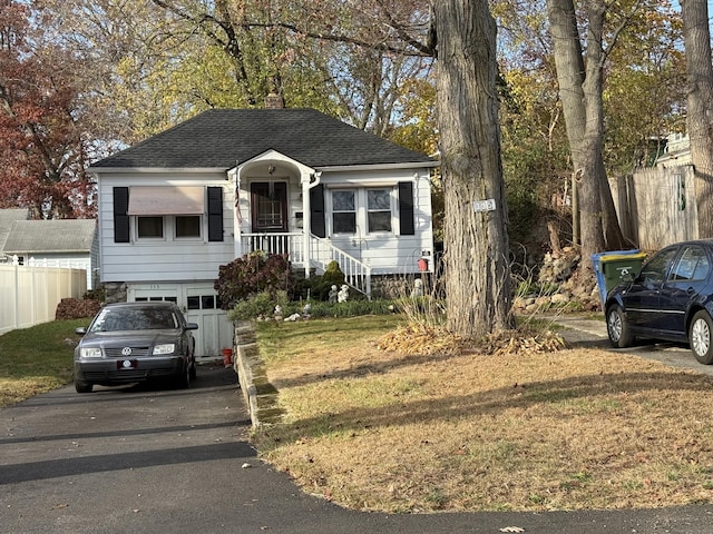 335 Raymond St, Waterbury, CT 06706 - photo 1
