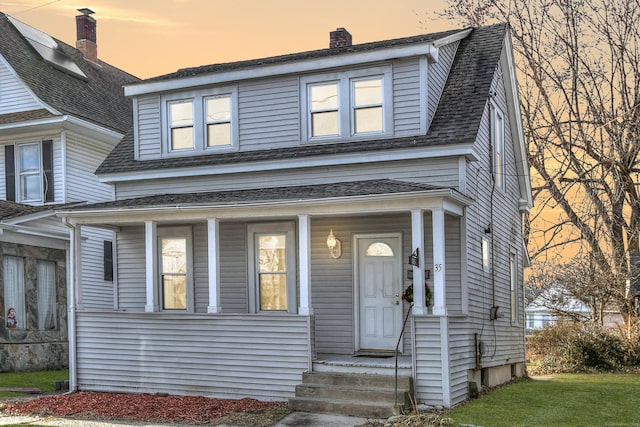 view of front of property