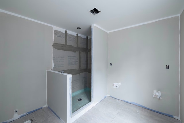 bathroom with crown molding