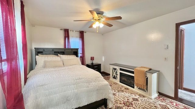 bedroom featuring ceiling fan