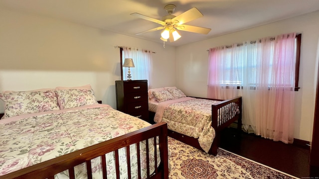 bedroom featuring ceiling fan