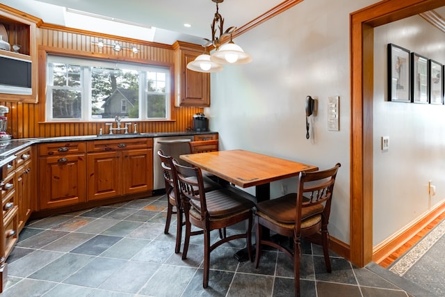 119 W Wakefield Blvd, Winchester, CT 06098 - photo 8