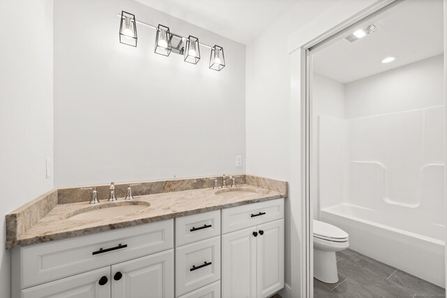 15 Parsons Way, Avon, CT 06001 - full bathroom featuring double vanity and washtub / shower combination