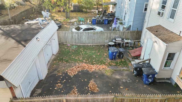 view of yard featuring cooling unit