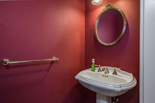 bathroom with sink