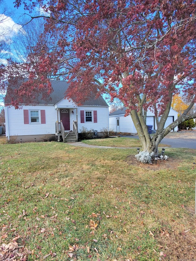 view of front of house with a front yard