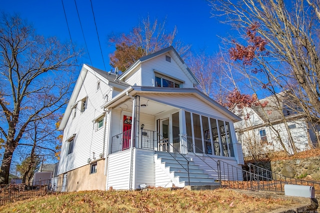 view of front of property featuring covered porch