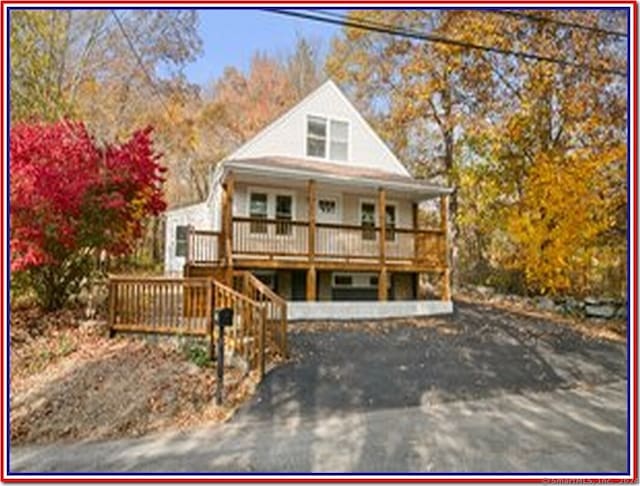 view of farmhouse-style home