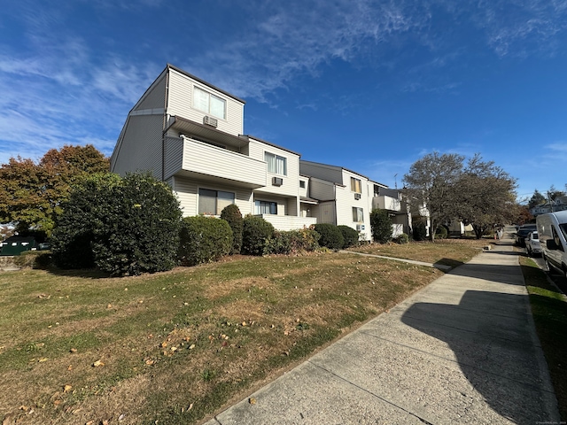 exterior space featuring a yard