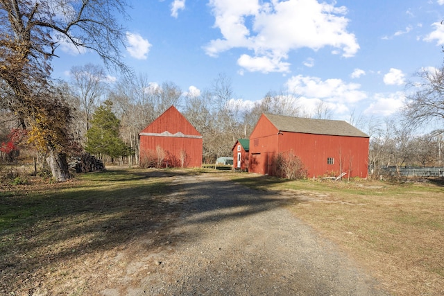 exterior space featuring a yard