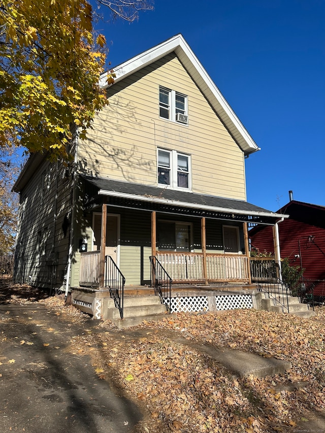 view of front facade with a porch