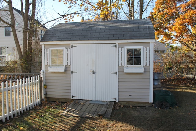 view of outbuilding