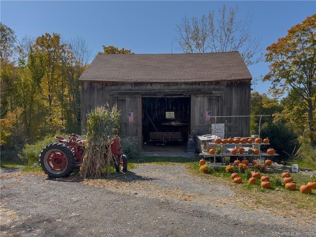 view of outbuilding