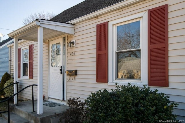 view of entrance to property