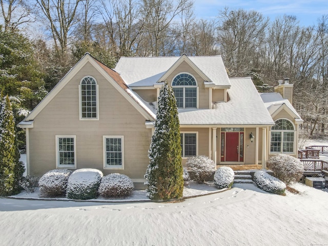 view of front property