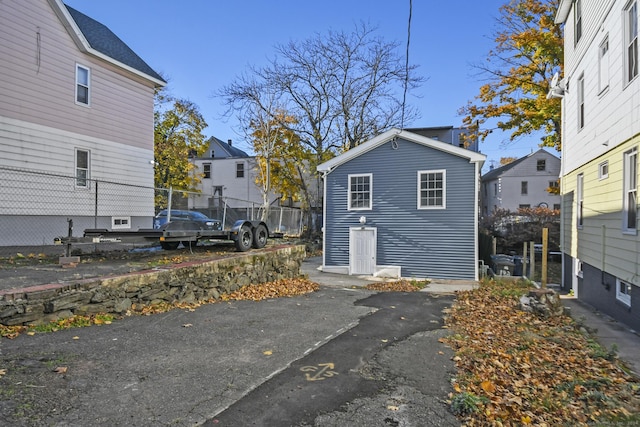 172 Quinnipiac Ave, New Haven, CT 06513 - exterior space with a residential view
