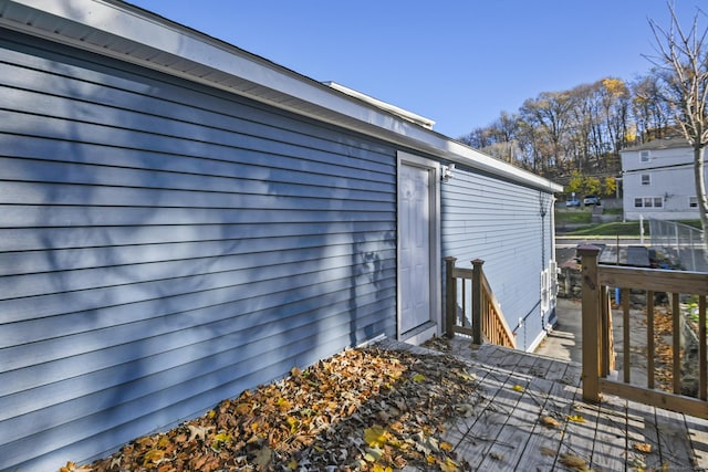 172 Quinnipiac Ave, New Haven, CT 06513 - entrance to property with a deck