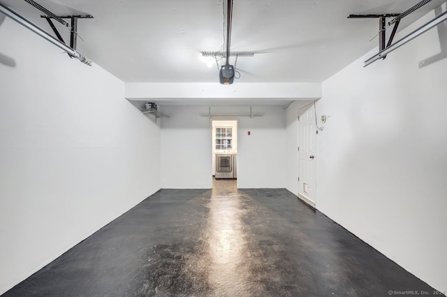 garage with washer / dryer